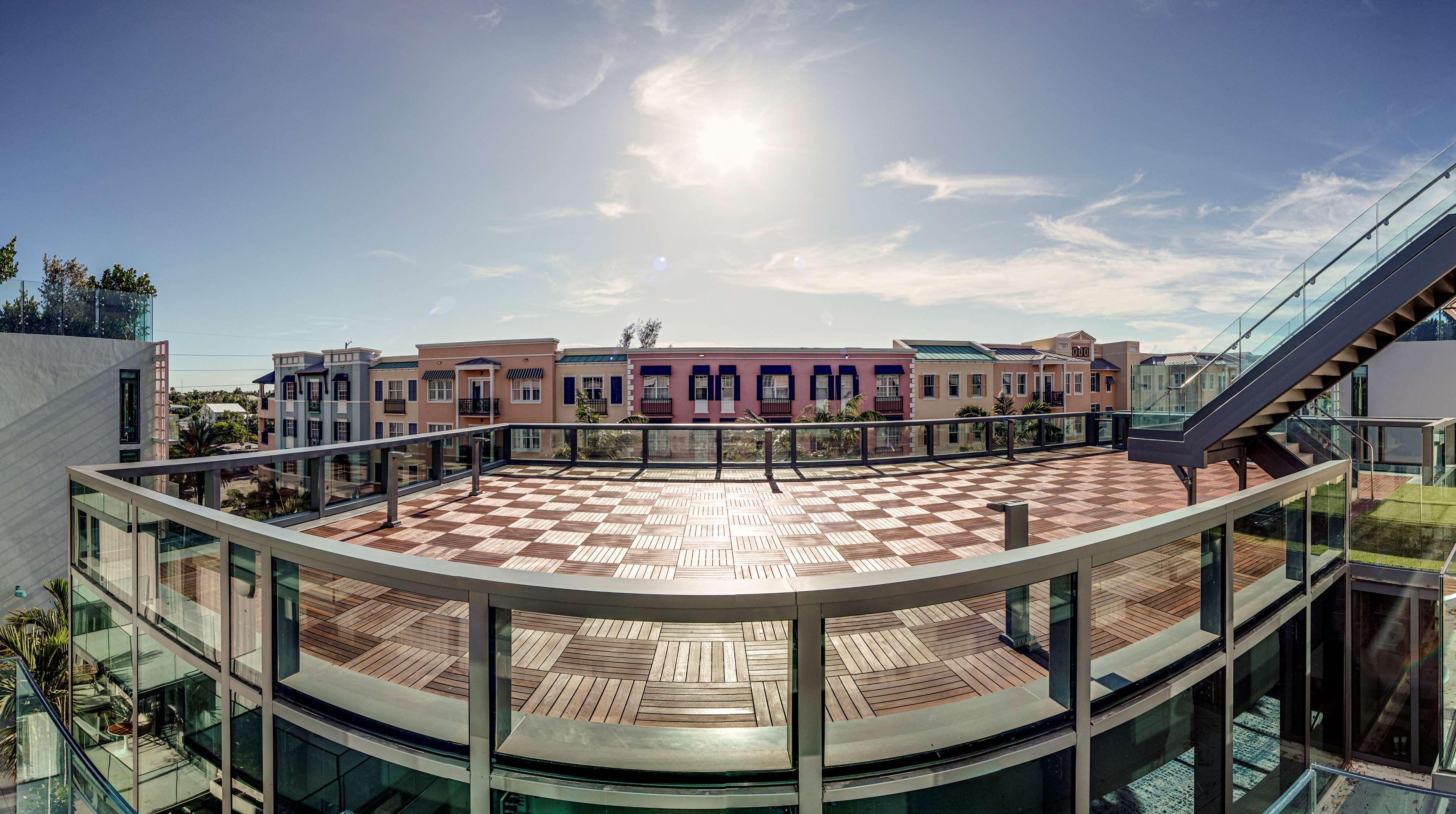 The Ray Hotel Delray Beach, Curio Collection By Hilton Exterior photo